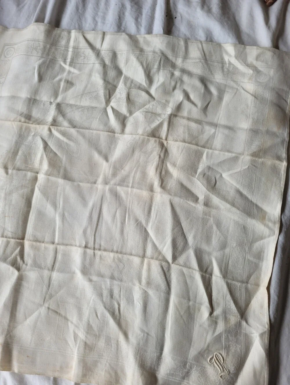 Source Unknown soft linen